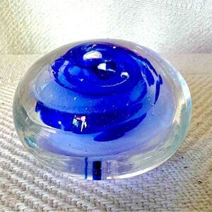 Small Art Glass Paperweight Blue/White Swirl  With Bubbles.